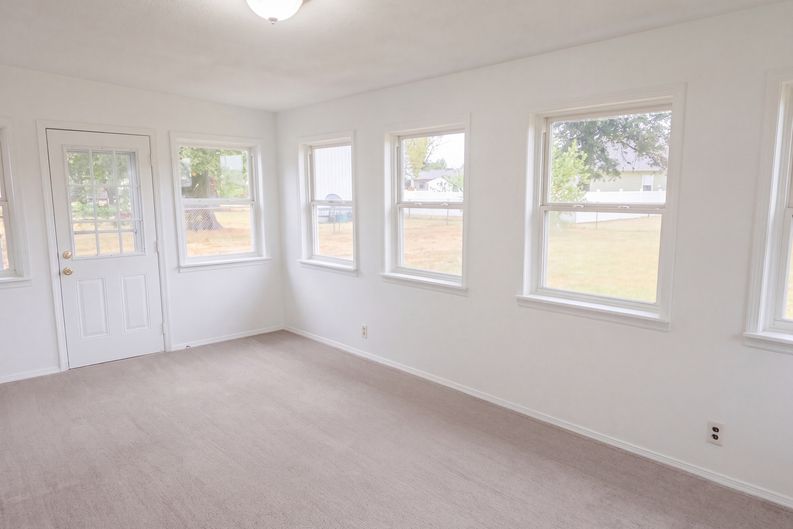Photo 16 of 19 of 2208 Mc Connell Ave, Joplin, MO