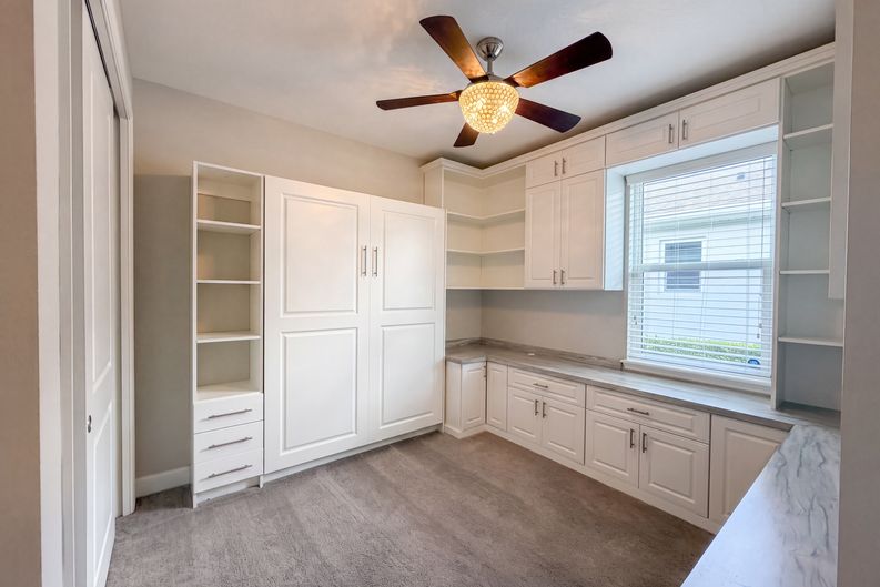 Photo 21 of 28 of 1011 Victoria Hills Dr S, Deland, FL