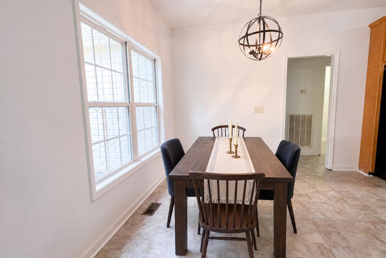 Photo 10 of 39 of 3073 Saratoga Dr, Dalton, GA
