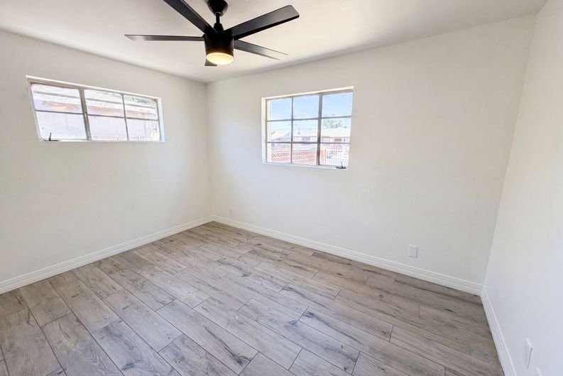 Photo 10 of 21 of 4505 W Clarendon Ave, Phoenix, AZ