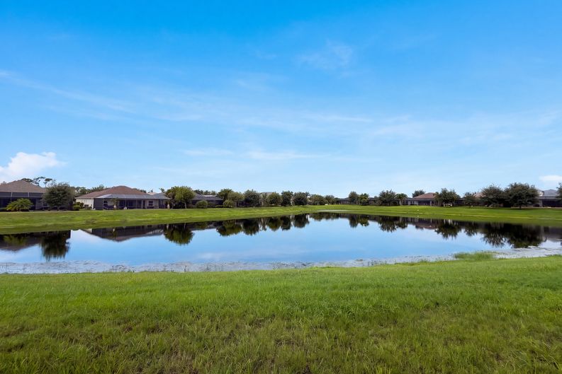Photo 22 of 24 of 1121 Thornbury Dr, Parrish, FL