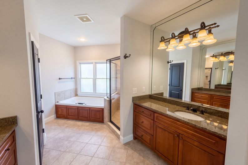 Photo 9 of 23 of 1119 Ridenour Ct NW, Kennesaw, GA