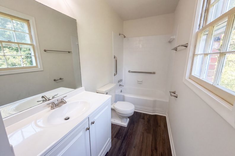 Photo 17 of 41 of 2618 Speas Rd, Winston Salem, NC