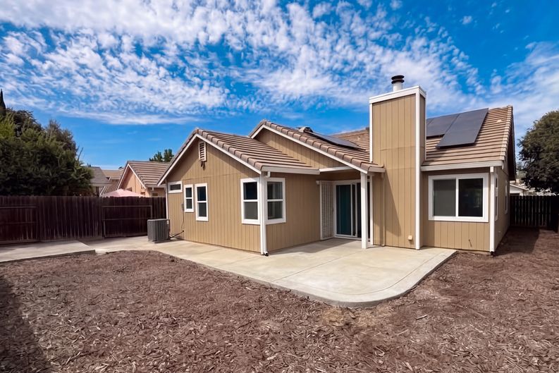 Photo 16 of 17 of 1865 Dorris Ct, Dixon, CA