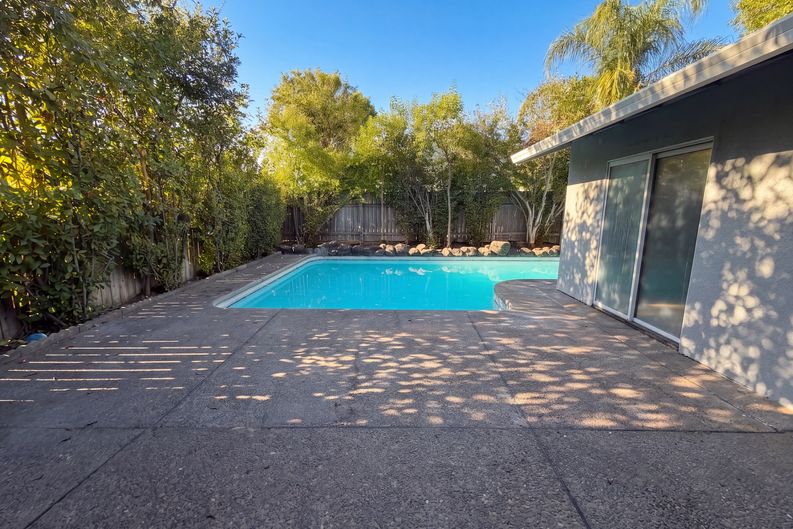 Photo 25 of 28 of 9149 Starina Way, Sacramento, CA