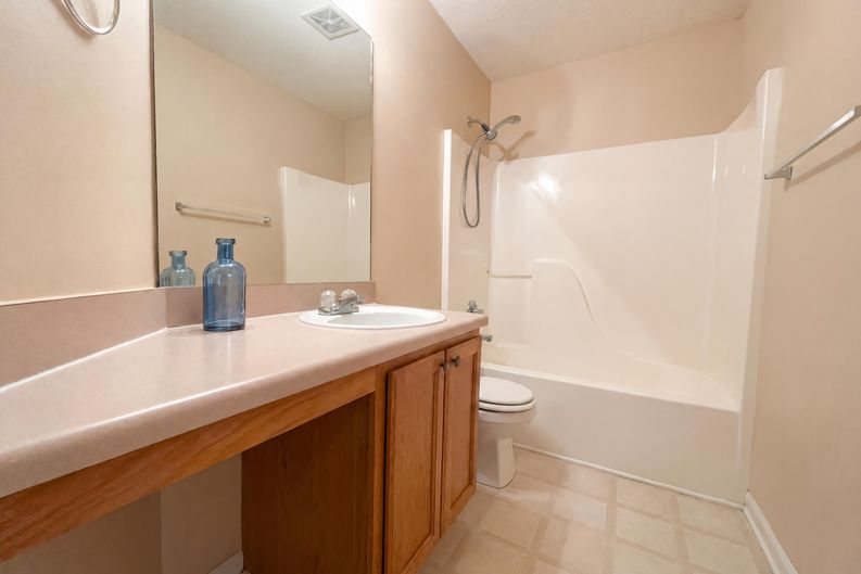 Photo 14 of 24 of 3062 Crest Ridge Cir SW, Marietta, GA