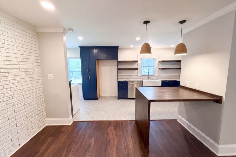 Photo 6 of 16 of 5630 S New Hope Rd, Belmont, NC