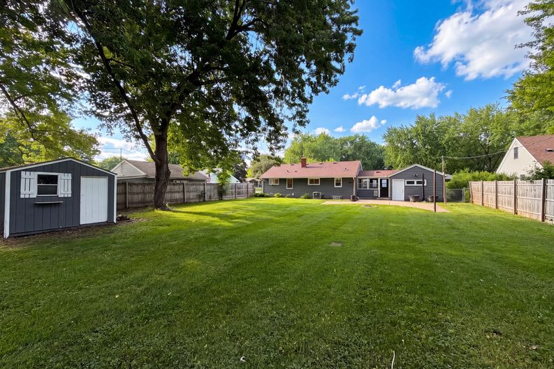 Photo 17 of 20 of 2128 Ronald Ave, White Bear Lake, MN