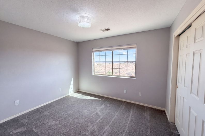 Photo 11 of 31 of 4701 26th Ave NE, Rio Rancho, NM