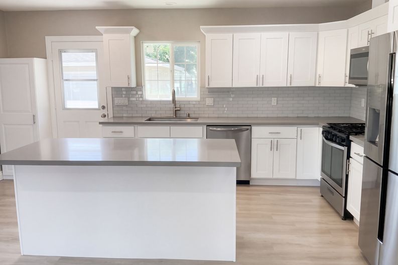 Photo 9 of 44 of 1844 Fleming St, Pomona, CA