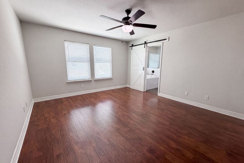 Photo 4 of 24 of 3513 Nuhn Way, New Braunfels, TX