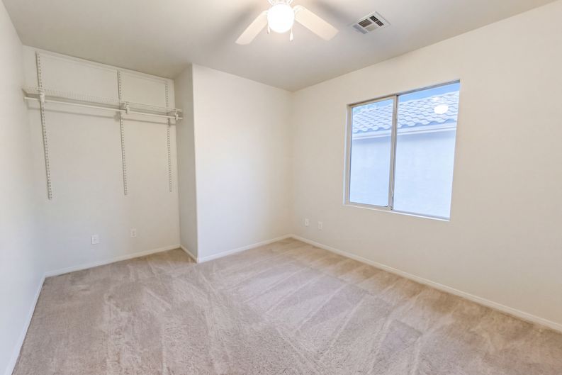 Photo 11 of 25 of 1008 Windhook St, Las Vegas, NV