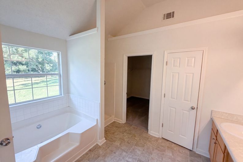 Photo 22 of 26 of 7425 Bodnant Dr, Fairburn, GA