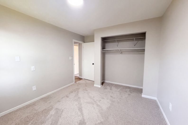 Photo 18 of 38 of 6363 Sandric Ln, Liberty Township, OH