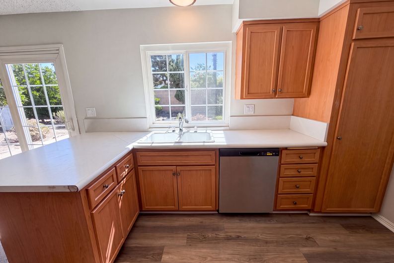 Photo 7 of 26 of 648 Brentwood Ave, Upland, CA