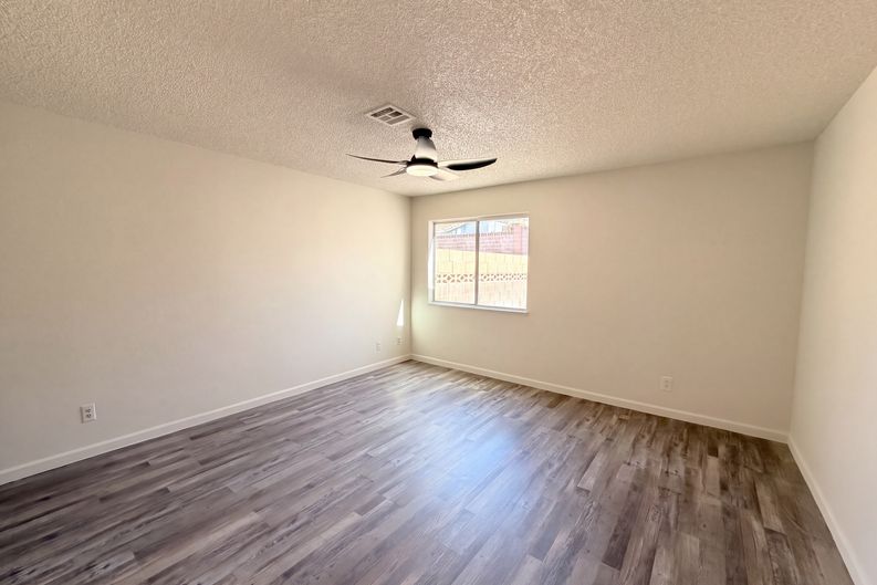 Photo 22 of 34 of 2304 Sabroso St, Las Vegas, NV