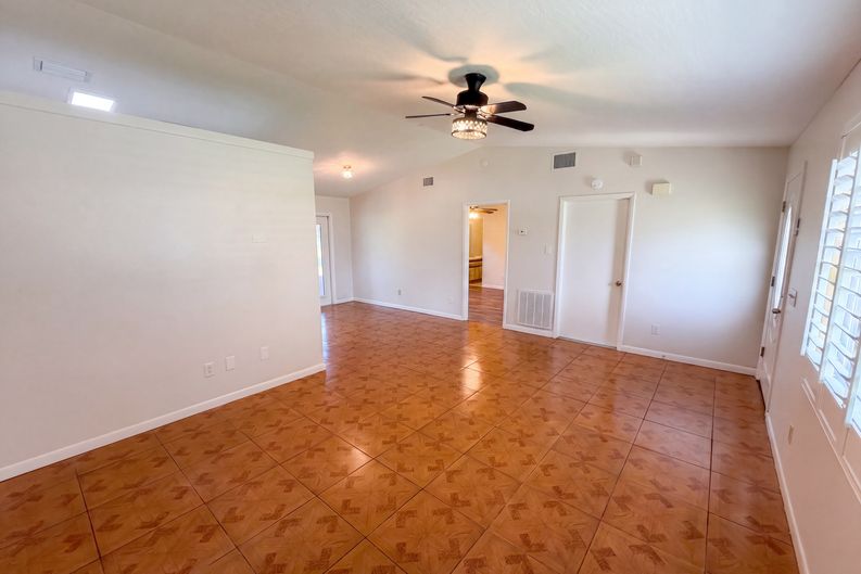 Photo 3 of 25 of 1008 Lynbrook St NW, Palm Bay, FL