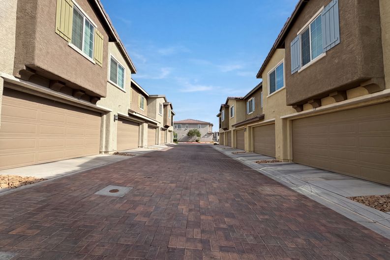 Photo 16 of 19 of 8457 Insignia Ave, Las Vegas, NV