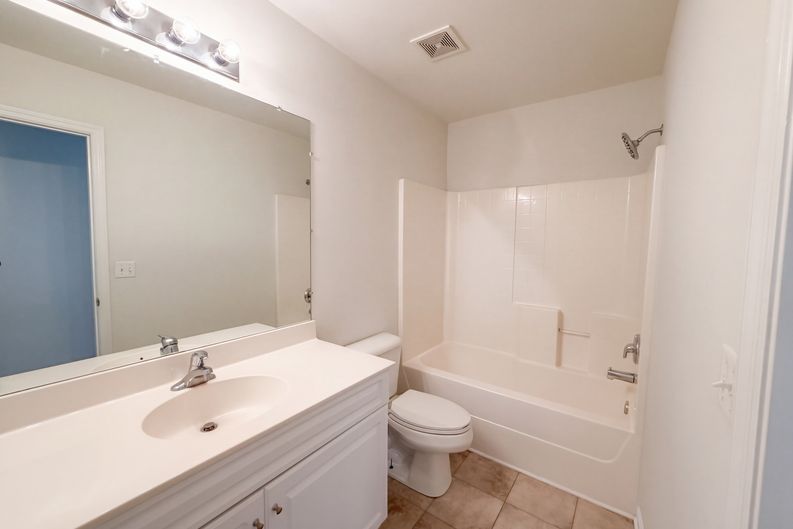 Photo 16 of 26 of 9325 Ayscough Rd, Summerville, SC