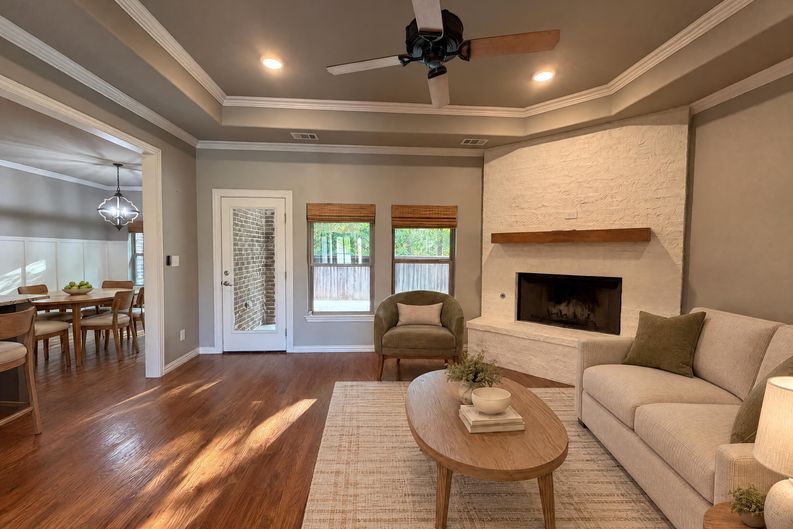 Photo 3 of 20 of 3712 Magnolia Ct, Denison, TX