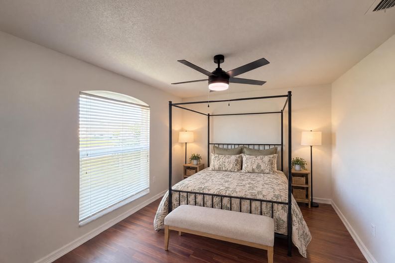 Photo 15 of 23 of 222 Cloverdale Rd, Winter Haven, FL