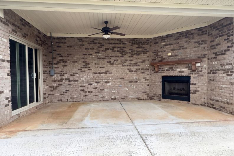 Photo 8 of 25 of 24 Silky Oak Cir SW, Huntsville, AL