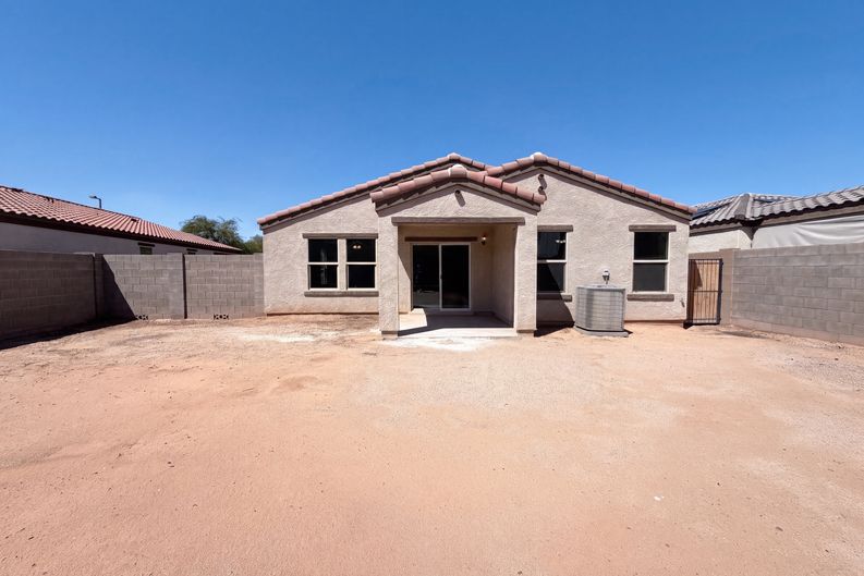 Photo 5 of 30 of 25797 W Siesta Way, Buckeye, AZ