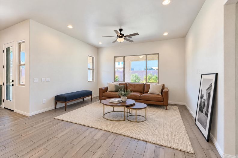 Photo 9 of 22 of 6137 Bugsy St, North Las Vegas, NV