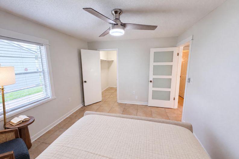 Photo 13 of 20 of 411 Dorchester Sq, Lake Mary, FL