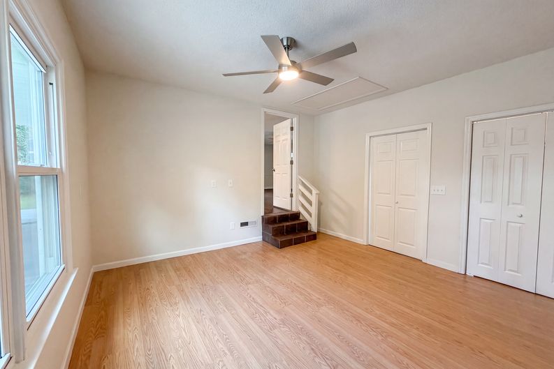 Photo 18 of 22 of 4023 Cavalier Dr, Murfreesboro, TN