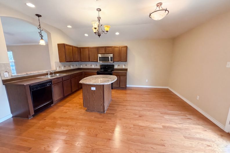 Photo 14 of 16 of 507 Decker Dr, Hutto, TX