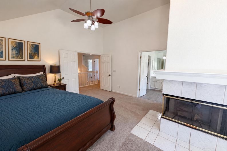 Photo 13 of 31 of 4711 Wildflower Ln, Rocklin, CA