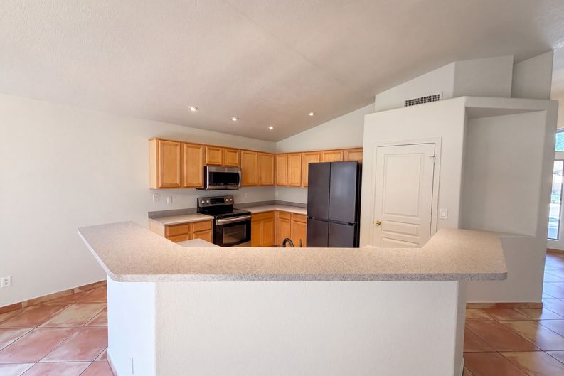 Photo 11 of 26 of 5166 W Bryce Ln, Glendale, AZ