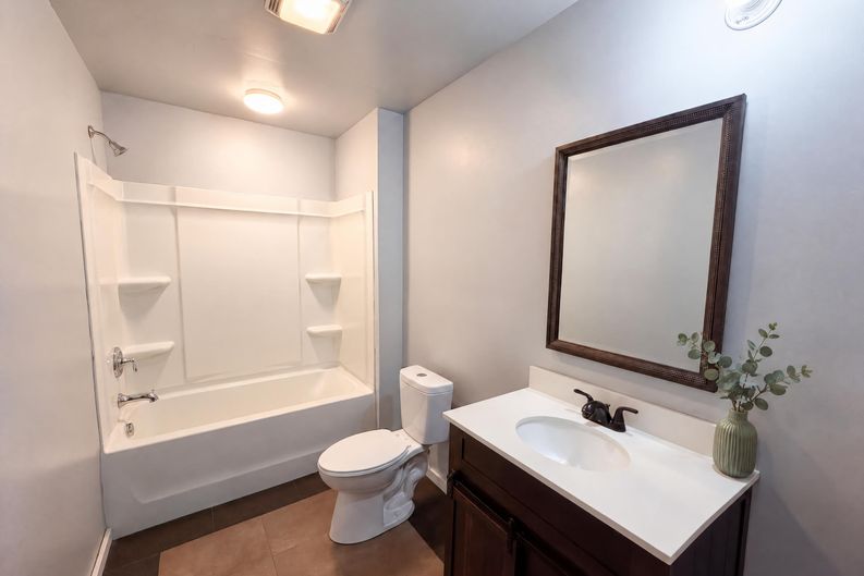 Photo 16 of 25 of 4614 Hickory Grove Rd, Mount Holly, NC