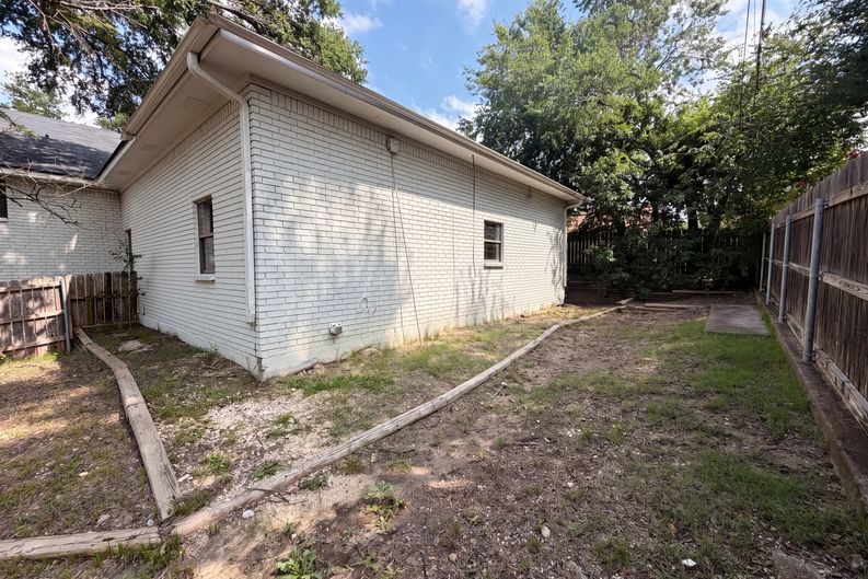 Photo 5 of 21 of 3504 Victorian Dr, Temple, TX
