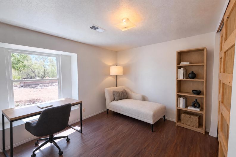 Photo 11 of 23 of 1609 Blue Quail Ct NE, Rio Rancho, NM