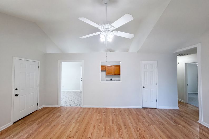 Photo 7 of 18 of 109 Crown Colony Ct, Lexington, SC