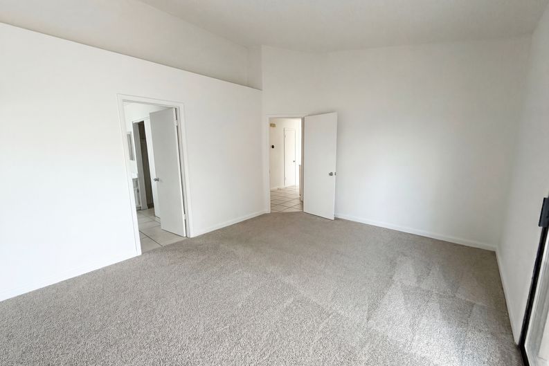 Photo 4 of 41 of 3607 Duffy Cir, North Las Vegas, NV