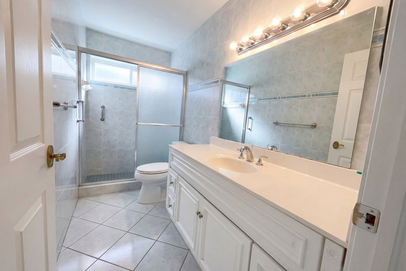 Photo 20 of 21 of 10001 SW 99th Ave, Miami, FL