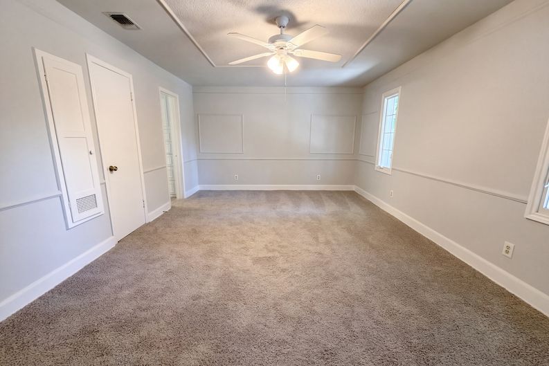 Photo 4 of 35 of 1114 Forestburg Dr, Houston, TX