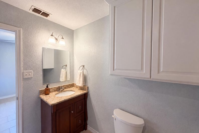 Photo 16 of 19 of 502 Jennings St, Nocona, TX