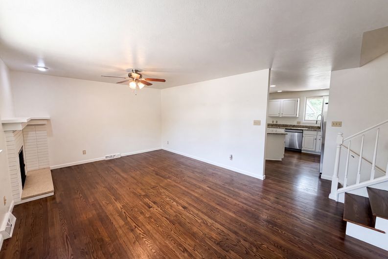 Photo 8 of 28 of 885 W 7th Avenue Dr, Broomfield, CO