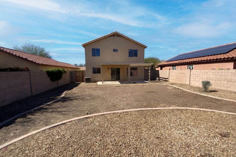 Photo 5 of 20 of 15237 N 147th Ln, Surprise, AZ