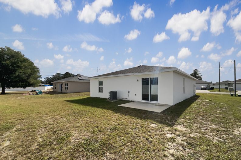 Photo 5 of 19 of 305 Camellia Ct, Kissimmee, FL
