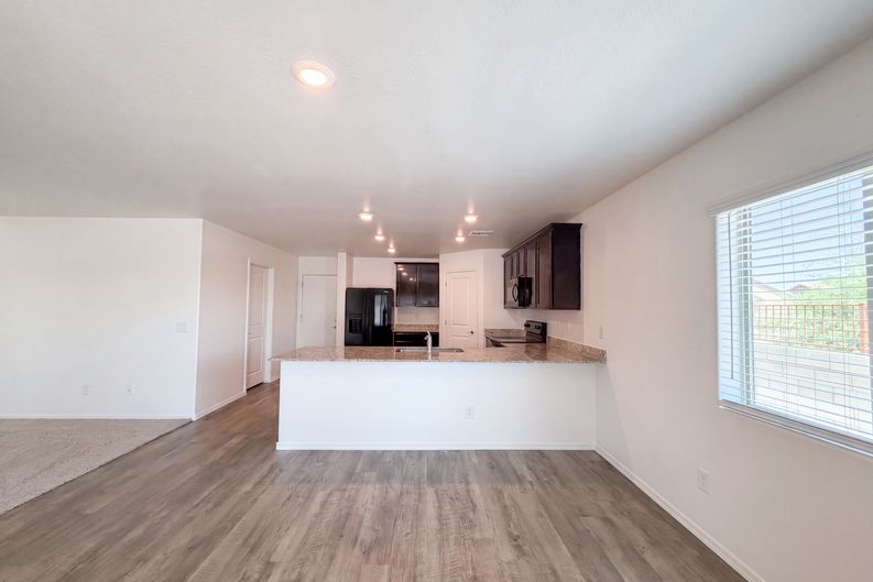 Photo 6 of 21 of 461 W Pintail Dr, Casa Grande, AZ