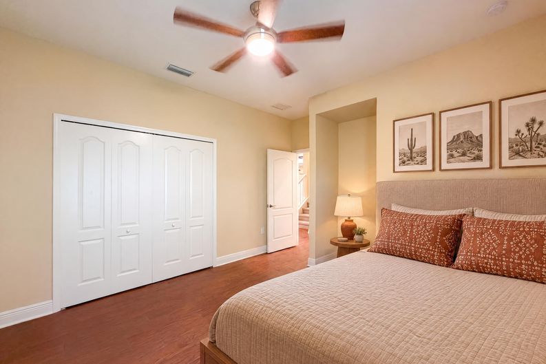Photo 14 of 24 of 1121 Thornbury Dr, Parrish, FL