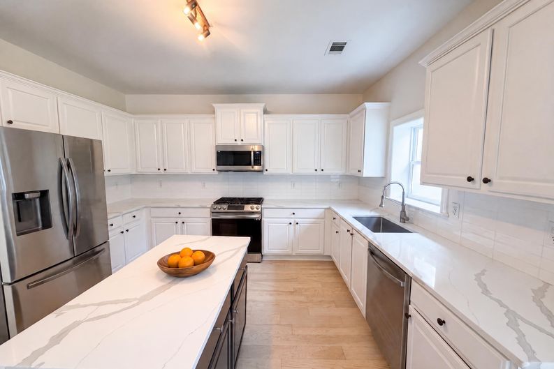 Photo 18 of 23 of 3718 Park Hill Cir, Loganville, GA