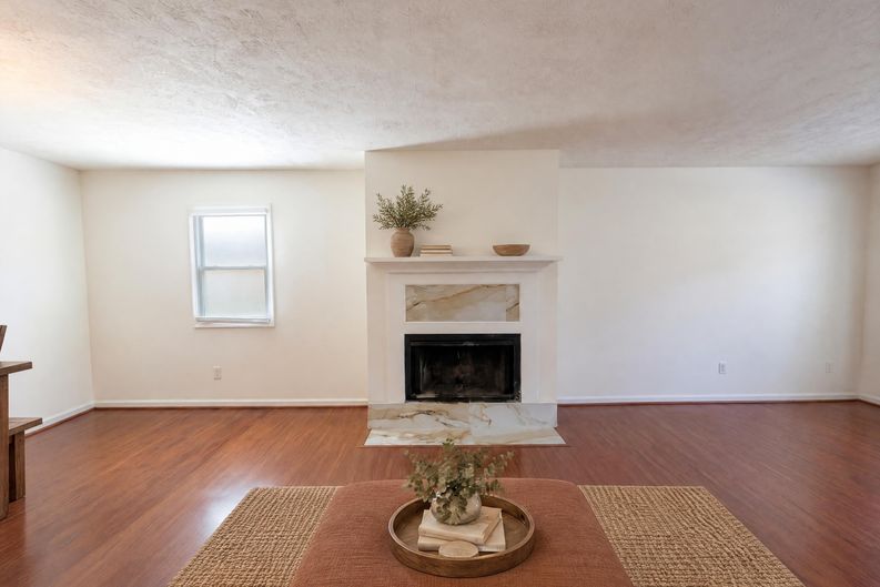 Photo 3 of 31 of 5328 Ridge Forest Dr, Stone Mountain, GA