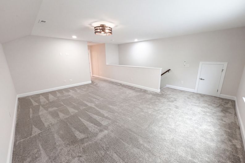 Photo 14 of 36 of 6109 Balham Ct, Charlotte, NC