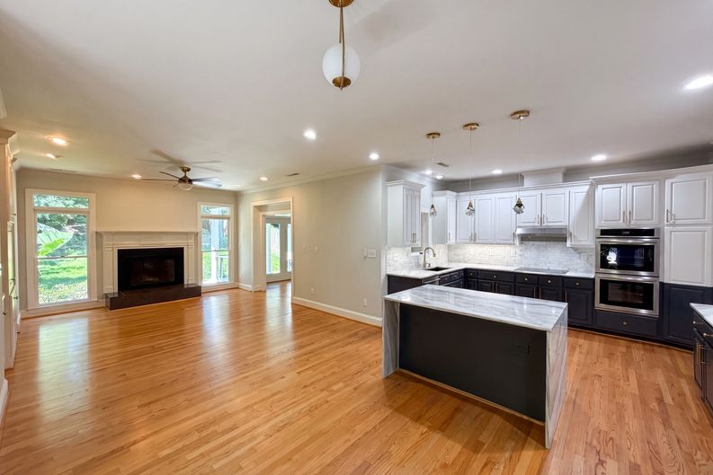 Photo 3 of 21 of 5309 Lancelot Dr, Charlotte, NC